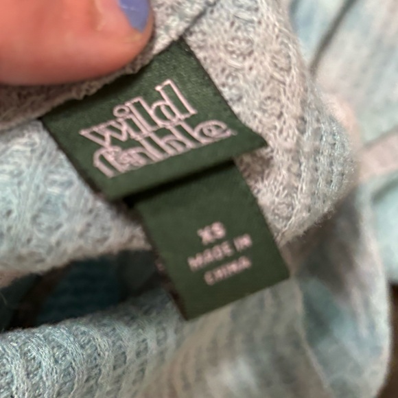 Adorable tank top XS - Picture 3 of 3